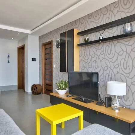 Lägenhet Magnificent Seafront 2-bedroom Penthouse Sliema