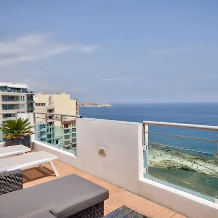 Magnificent Seafront 2-bedroom Penthouse * Sliema