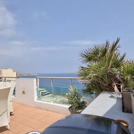 Magnificent Seafront 2-bedroom Penthouse