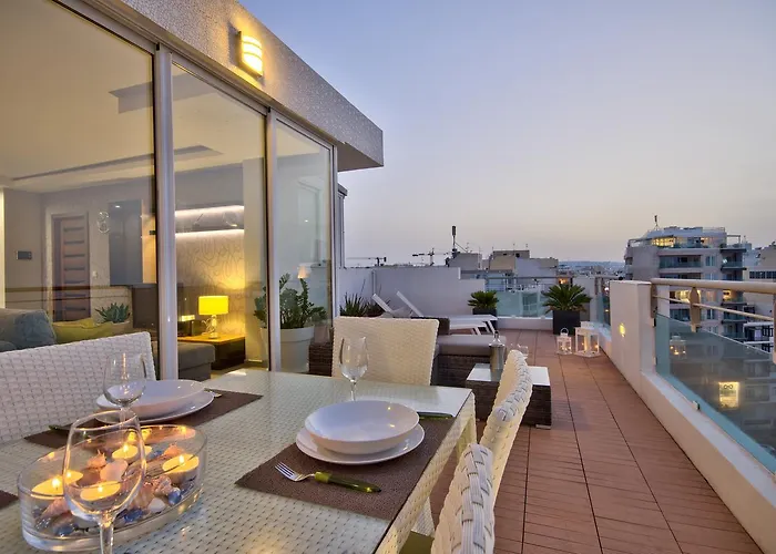 아파트 Magnificent Seafront 2-bedroom Penthouse