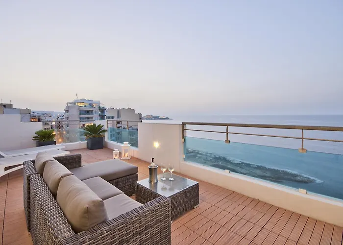 아파트 Magnificent Seafront 2-bedroom Penthouse *