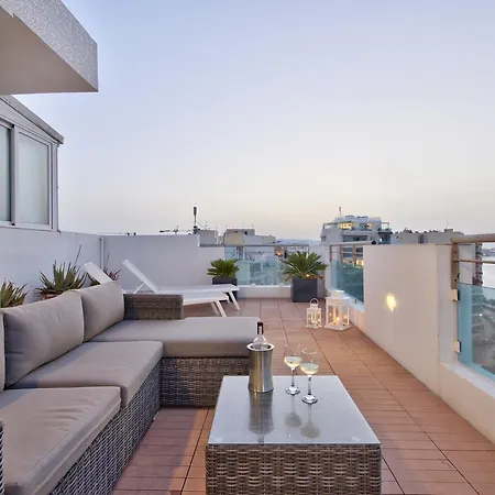 Appartement Magnificent Seafront 2-bedroom Penthouse *